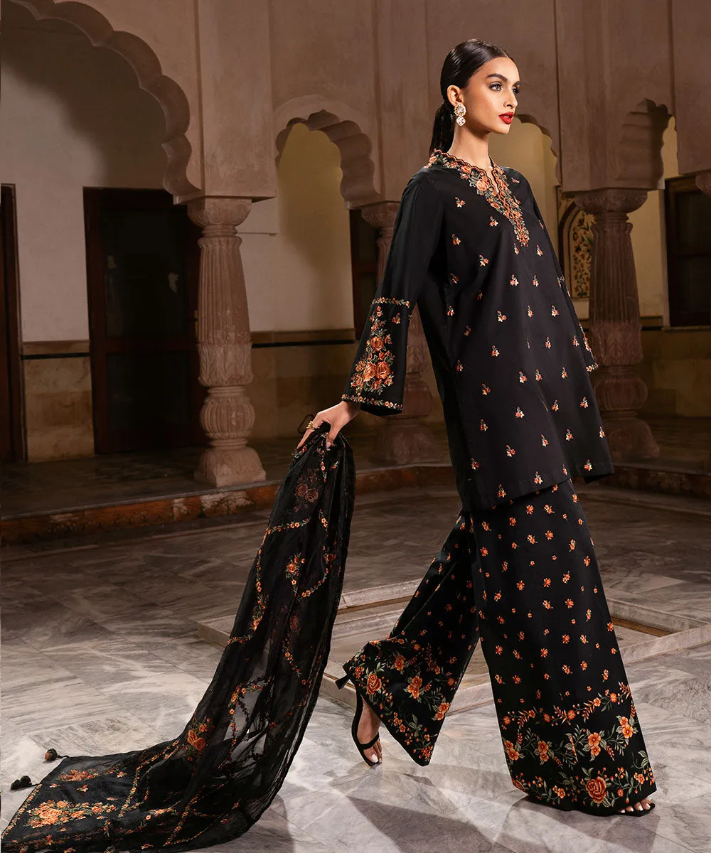 3 Piece - Embroidered Lawn Suit