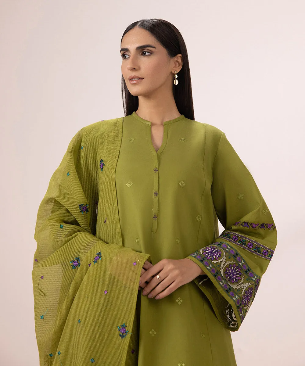 3 Piece - Embroidered Lawn Suit