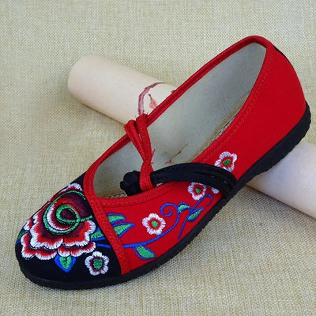 Babakud Embroidery Casual Cloth Shoes With Belts