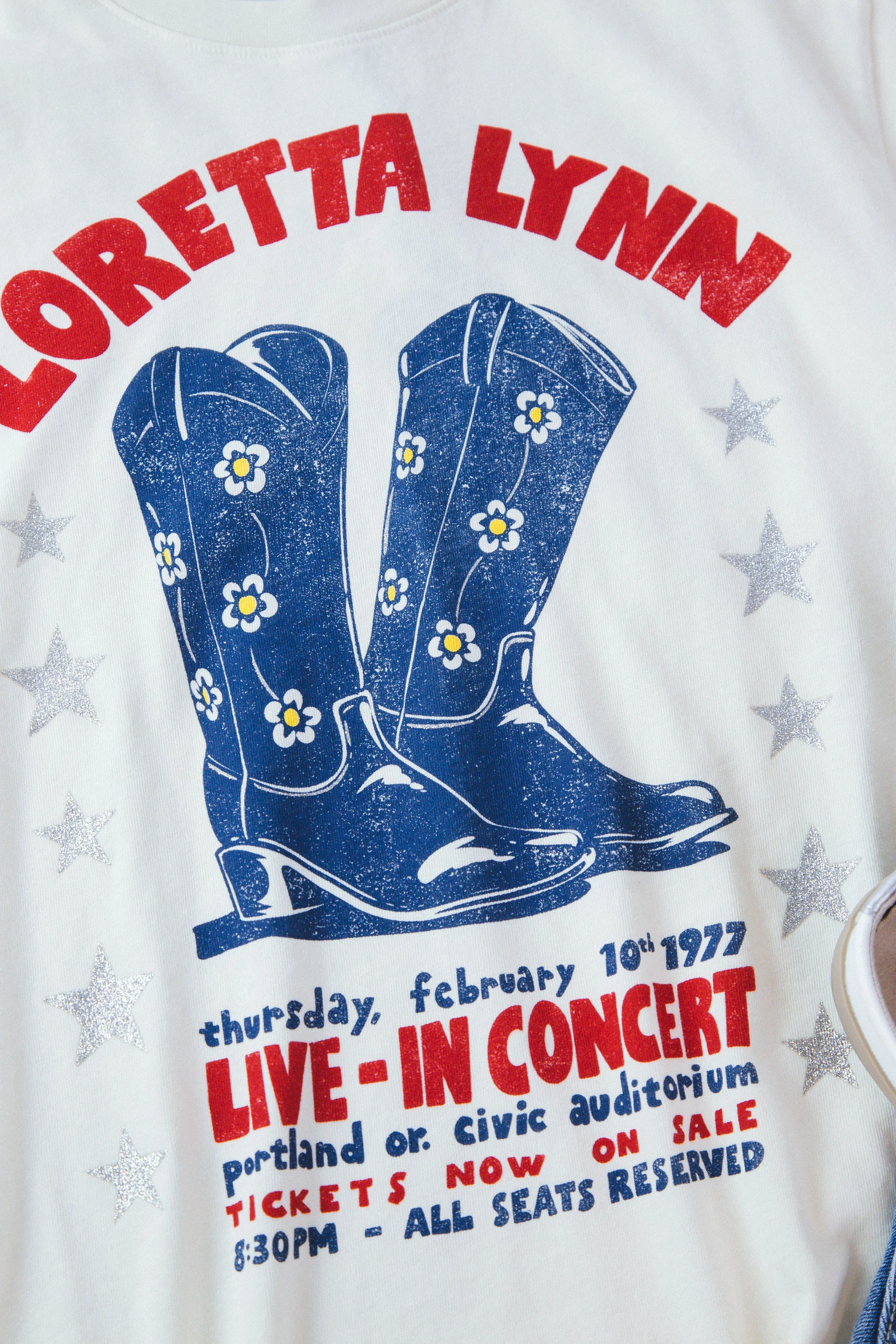 Loretta Lynn In Concert Tour Tee, Stone Vintage | Daydreamer