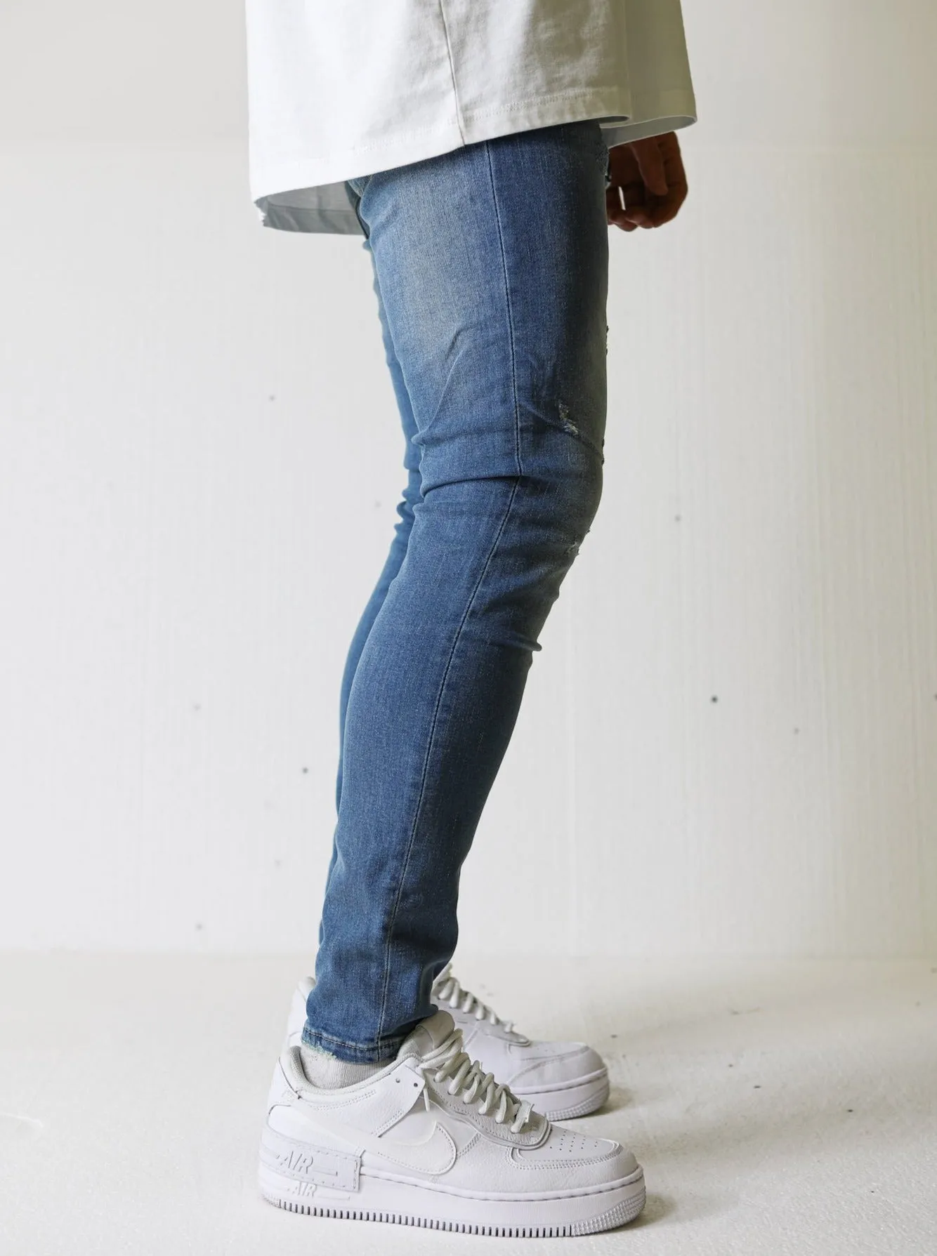 Premium Spray Slightly Ripped Denim